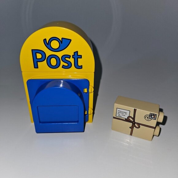 Lego Duplo 5638 Legoville Postman Mail Man Post Office Box Motorcycle COMPLETE - Picture 8 of 13